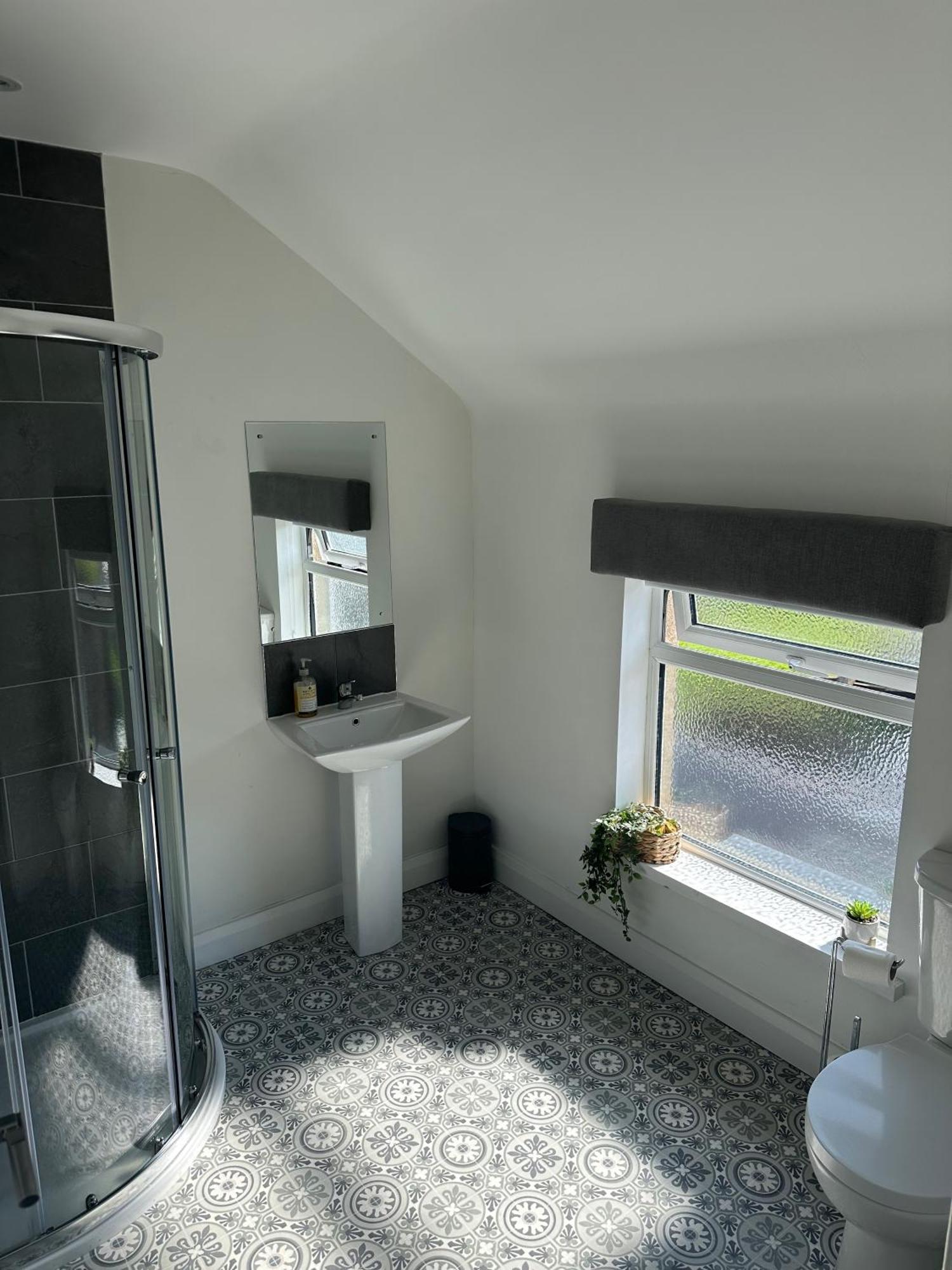 Westland Suites - Stylish, Modern, Elegant, Central Apartments A Лондондерри Экстерьер фото