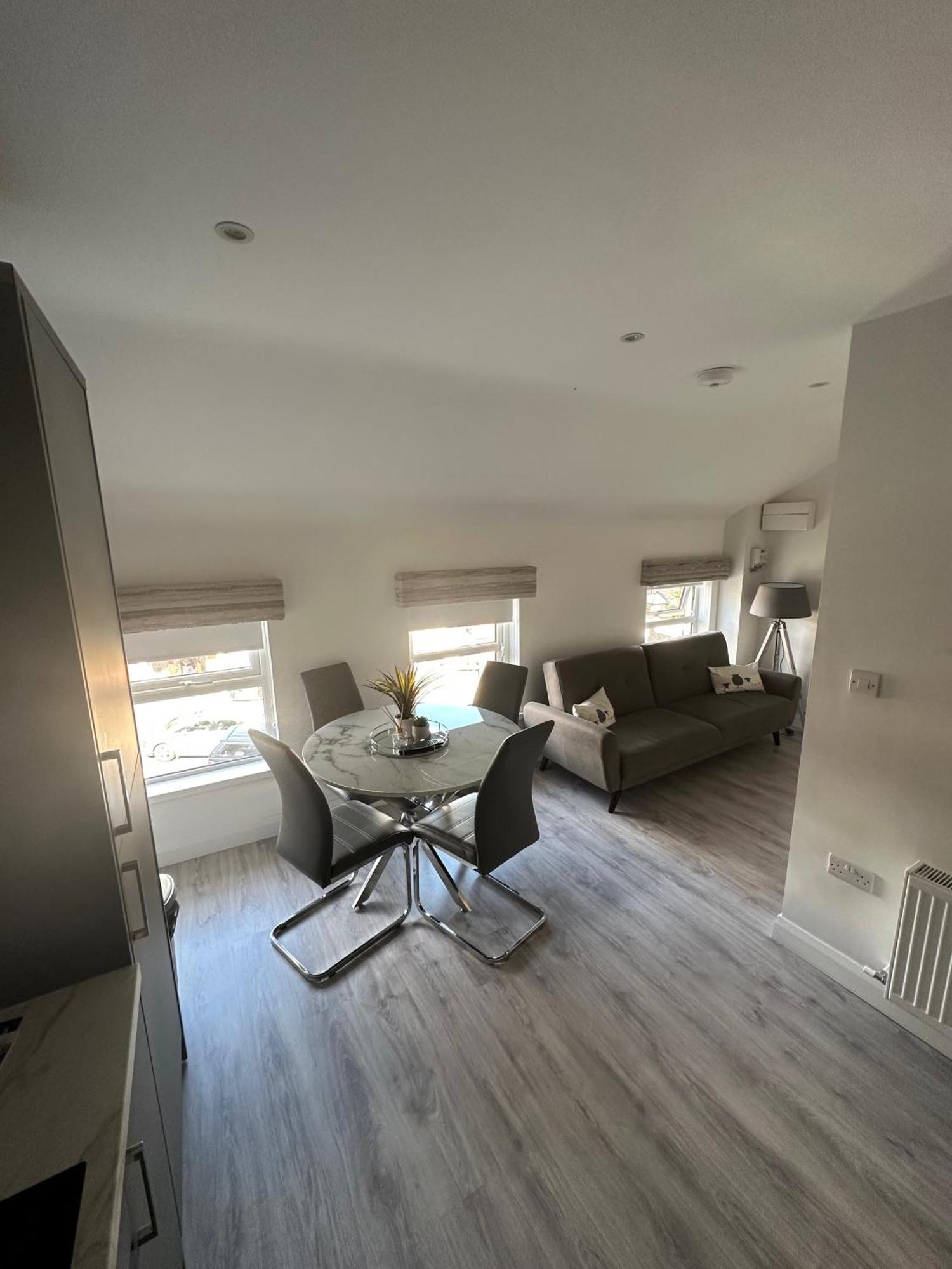 Westland Suites - Stylish, Modern, Elegant, Central Apartments A Лондондерри Экстерьер фото